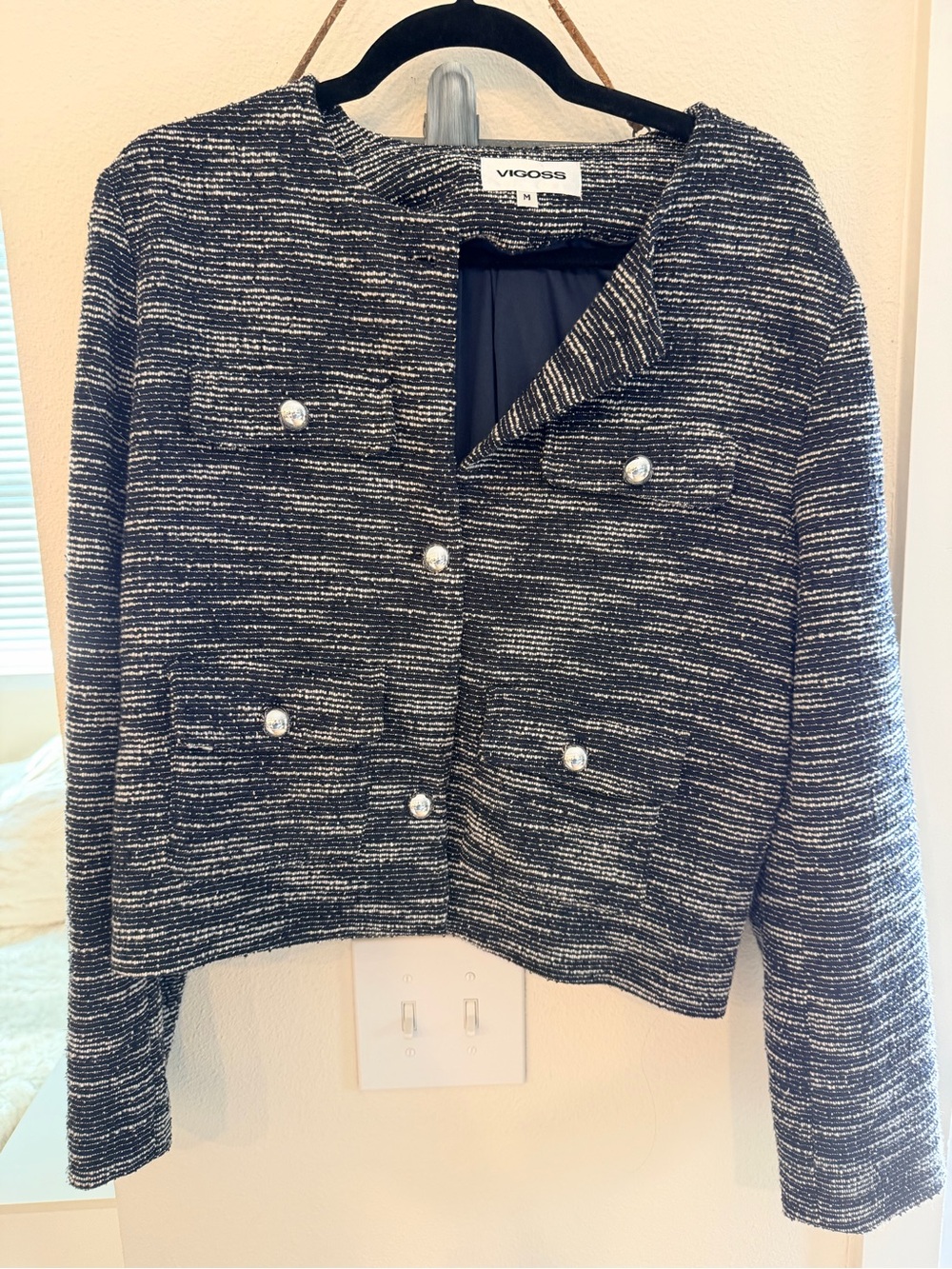 Vigoss Black & White Tweed Pearl-Button Cropped Blazer
